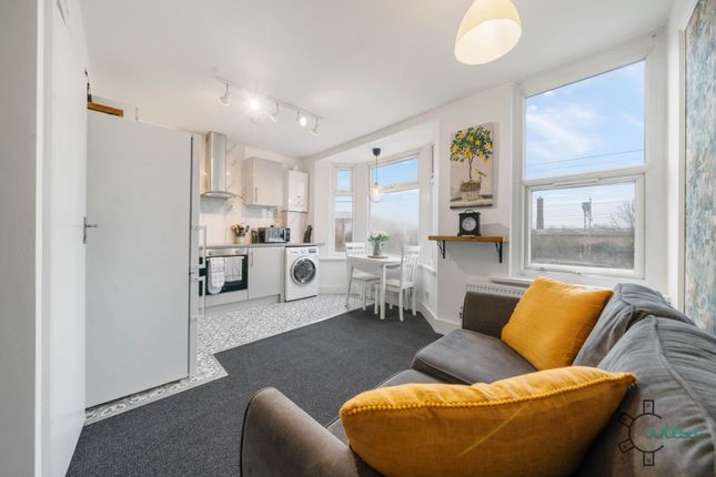 2 bed maisonette