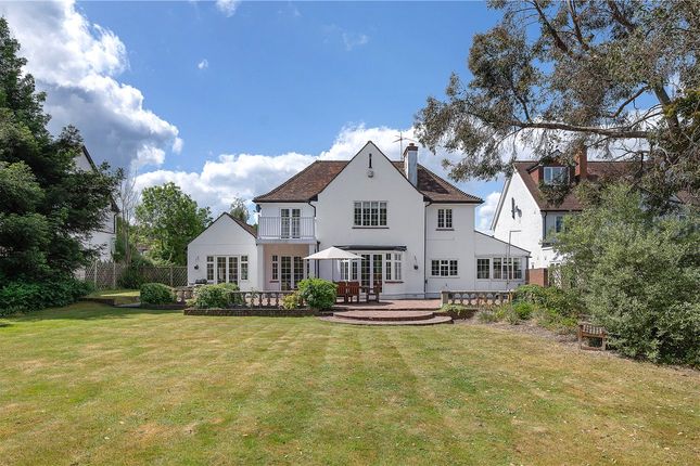 6 bedroom house for sale