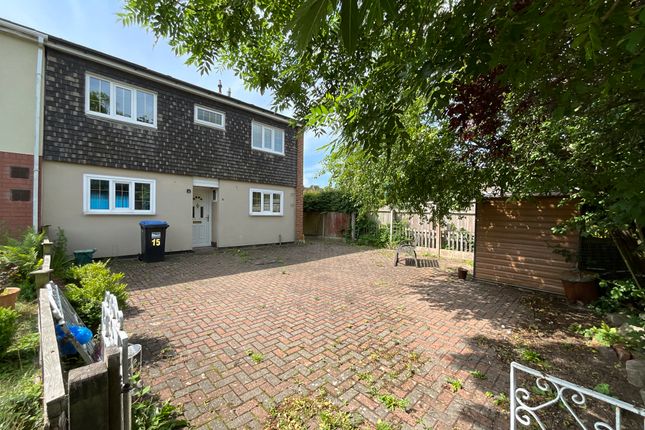 4 bedroom end of terrace house for sale