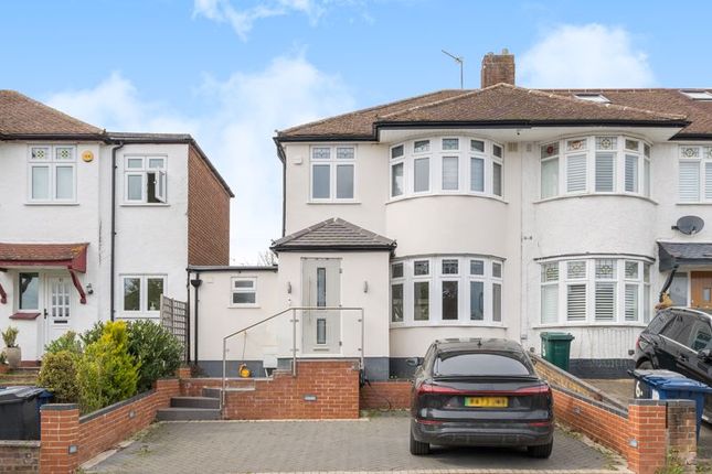 Grange Avenue, Barnet 3 bed terraced house for sale