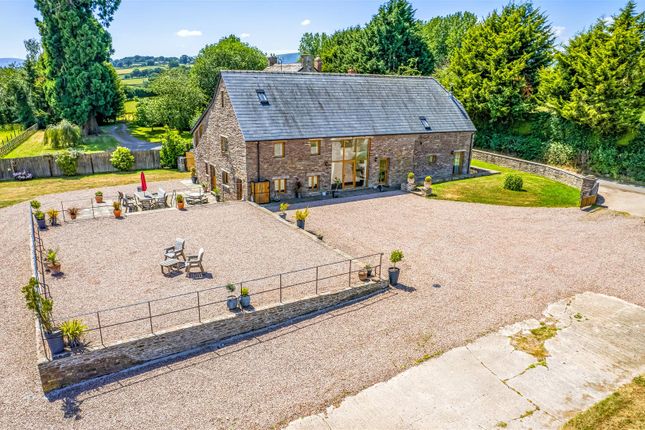 5 bedroom country house for sale