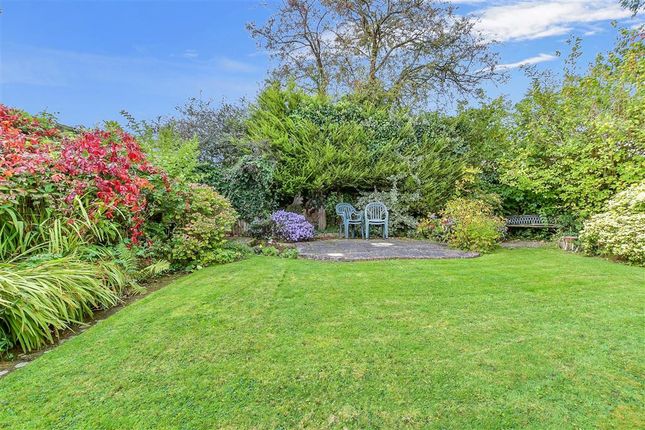 Swan Green, Sellindge, Kent 3 bed detached bungalow for sale