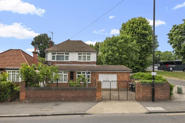 North Hyde Lane, Hounslow TW5 4 bed detached house for sale