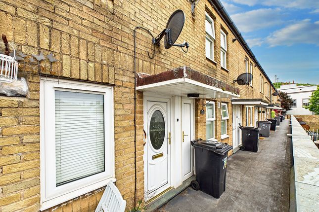 2 bedroom maisonette for sale