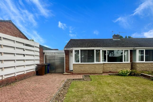 Chadderton Drive, Newcastle upon... 2 bed semi