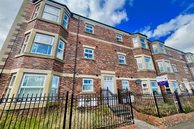 Hartington Court, Durham Road, Gateshead 1 bed flat for sale