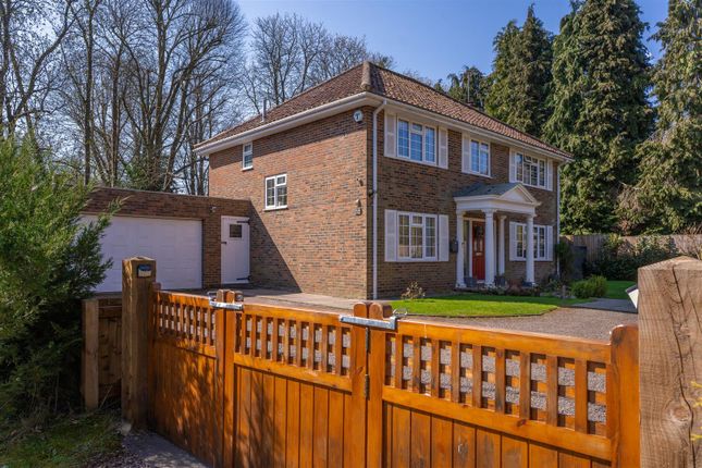 Bakerswood Close, Heath And Reach... 4 bed detached house for sale