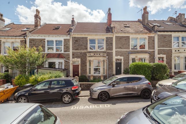 Terraced house for sale