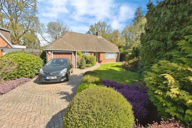 Wealden Avenue, Tenterden 2 bed detached bungalow for sale