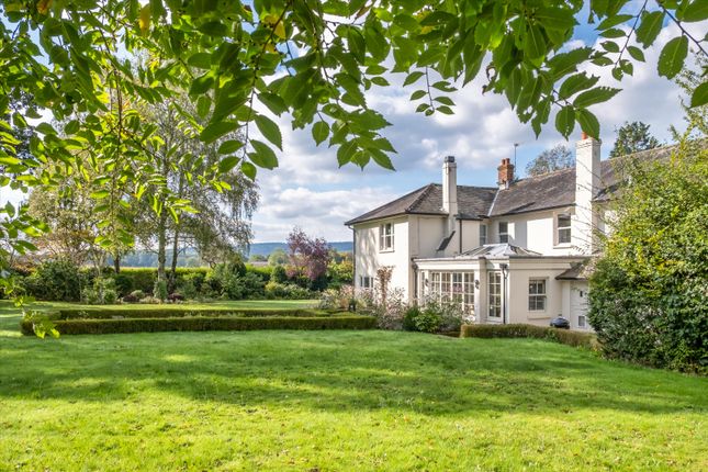 6 bedroom detached house for sale