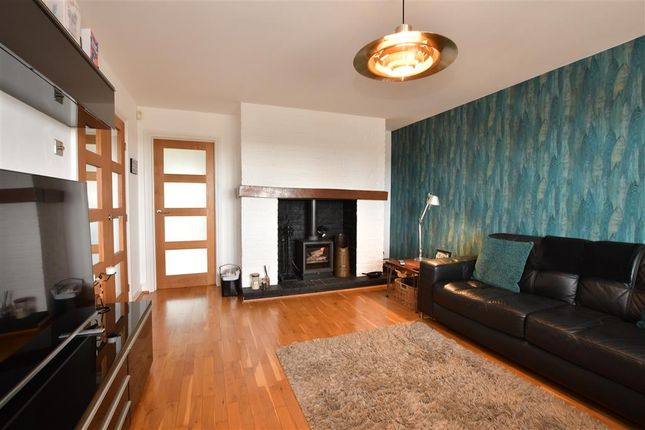 4 bed detached house