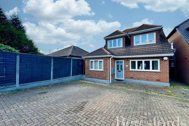 Lambs Lane South, Rainham, RM13 4 bed detached house for sale