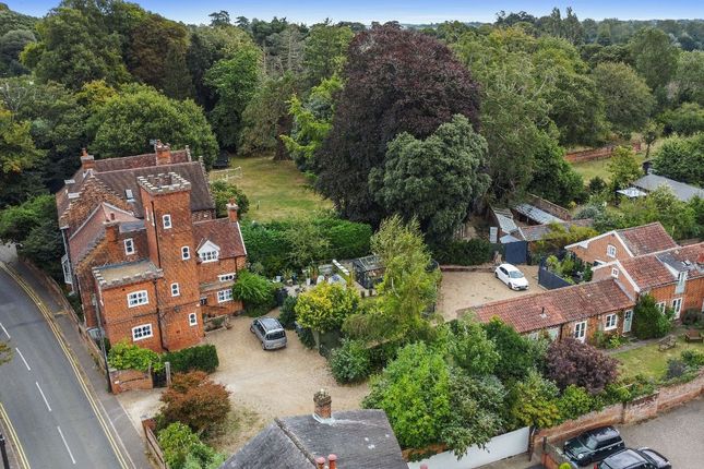 Tower End House, Yarmouth Road... 7 bed semi