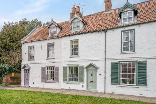 Water End, York 2 bed cottage for sale
