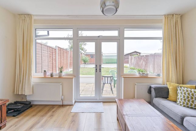 Kynaston Road, Bromley, BR1 4 bed semi