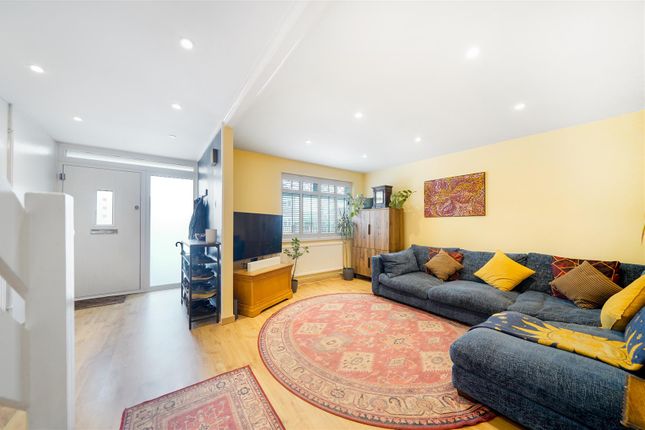 Dillwyn Close, London SE26 3 bed terraced house for sale