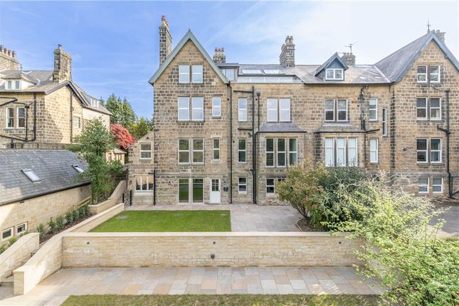 Skipton Road, Ilkley, West Yorkshire... 2 bed apartment for sale