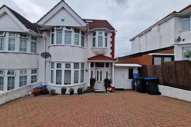 5 bedroom semi-detached house for sale