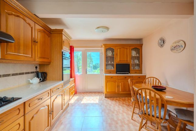 Marloes Path, Cwmbran NP44 3 bed terraced house for sale