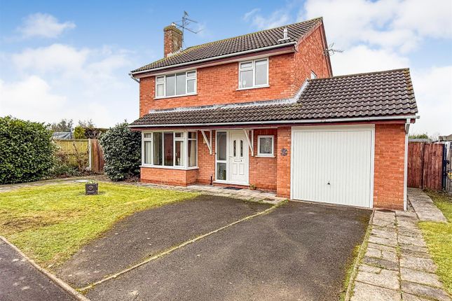 Buckingham Close, Oswestry 4 bed detached house for sale