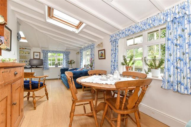 2 bed detached house