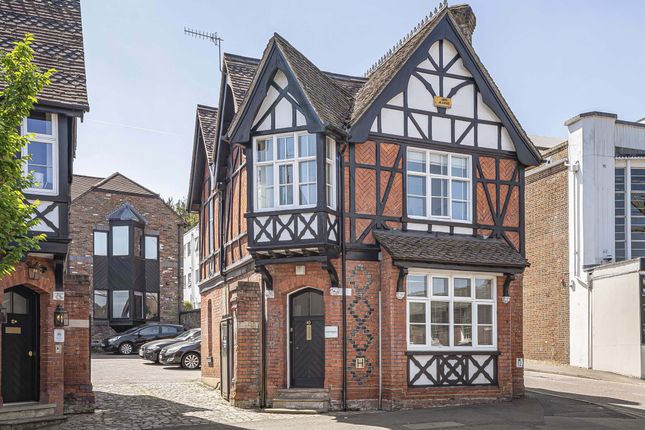 High Street, Berkhamsted, HP4 2 bed detached house for sale