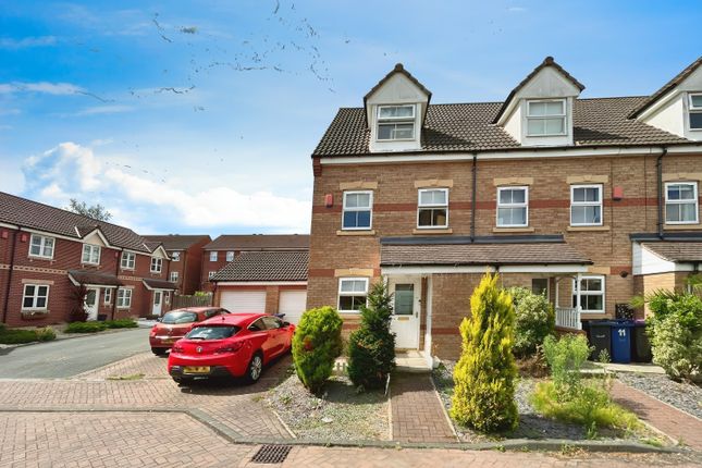 Falcon Grove, Gainsborough 3 bed end of terrace house for sale