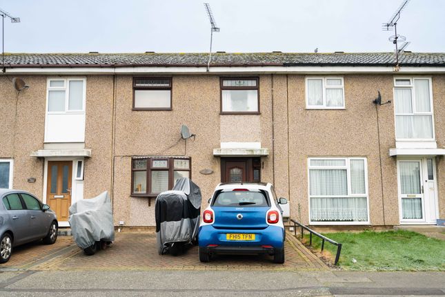 Cramphorn Walk, Chelmsford CM1 5 bed house of multiple occupation for sale