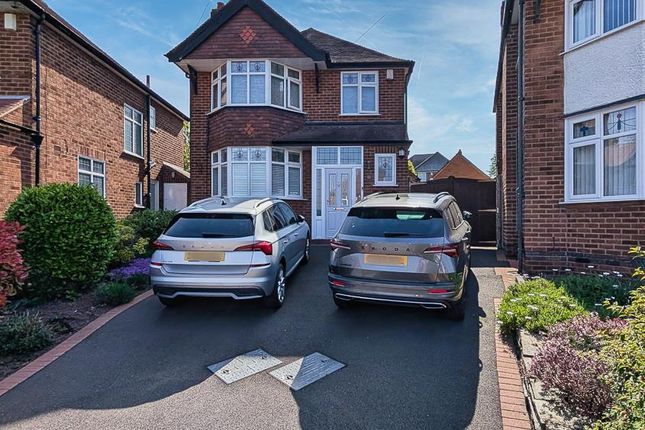 Castleton Avenue, Arnold, Nottingham 3 bed detached house for sale