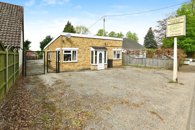 2 bedroom detached house for sale