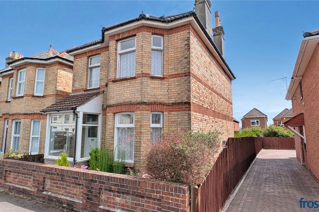 4 bed detached house