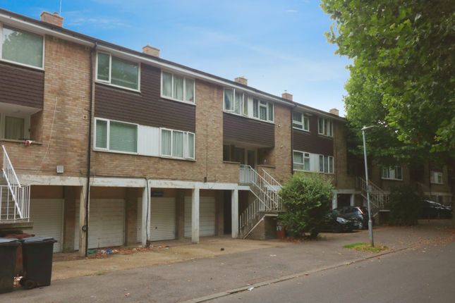Goldings Crescent, Hatfield, AL10 3 bed detached house for sale