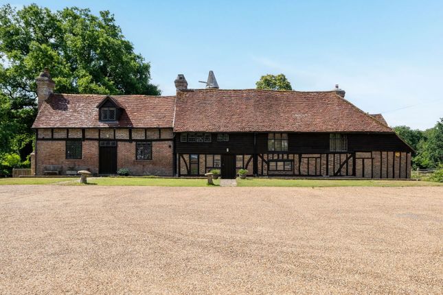 Hollow Lane, East Grinstead RH19 6 bed detached house for sale
