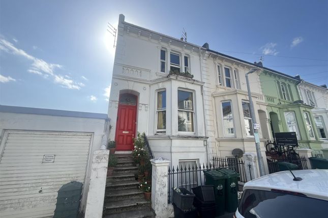2 bed flat
