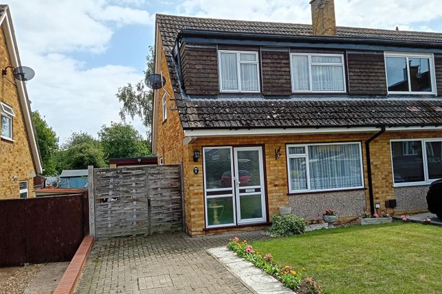 Carlton Close, Newport Pagnell 3 bed semi