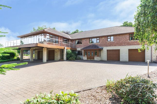 5 bedroom detached bungalow for sale