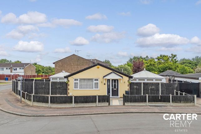 Trent, East Tilbury, RM18 2 bed detached bungalow for sale
