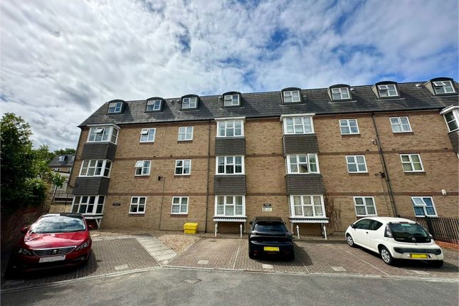 Gravel Walk, Rochester ME1 1 bed flat for sale
