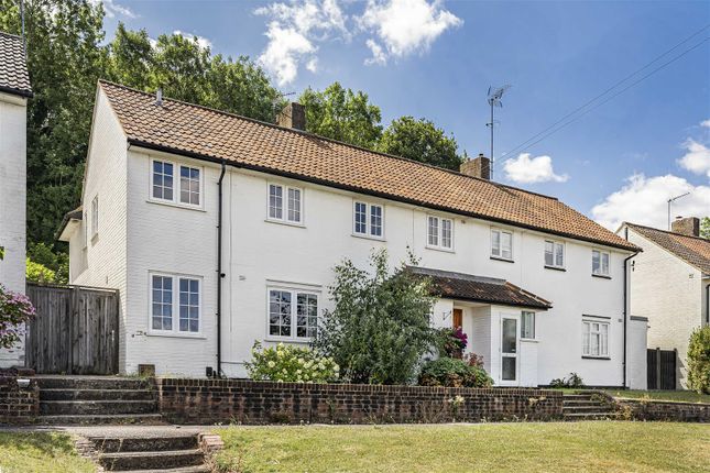 4 bedroom end of terrace house for sale
