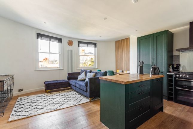 Brunswick Road, Hove 2 bed apartment for sale