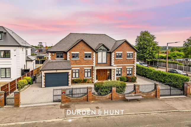 Parkstone Avenue, Emerson Park, RM11 7 bed detached house for sale
