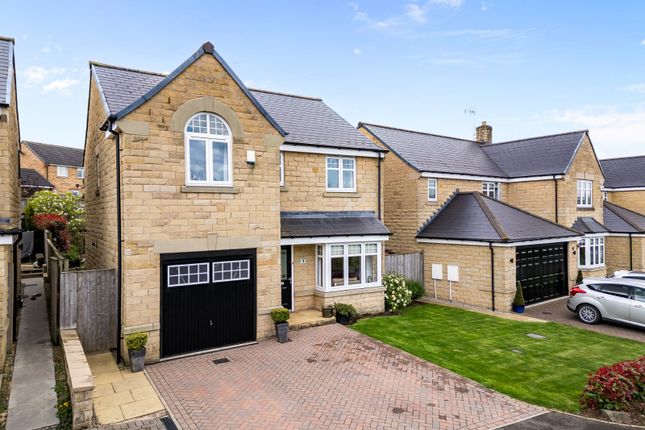 Weavers Vale, Farsley, Pudsey, West... 4 bed detached house for sale