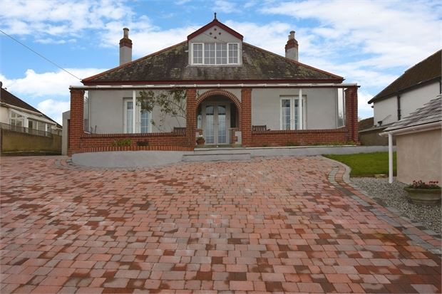 Firleigh Road, Kingsteignton, Newton... 3 bed detached bungalow for sale
