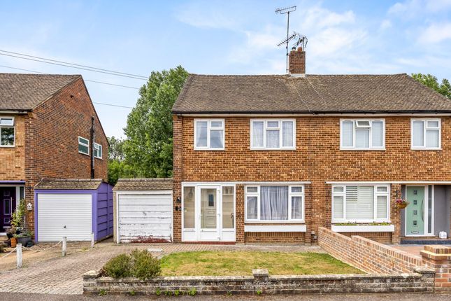 Cootes Avenue, Horsham, RH12 3 bed semi