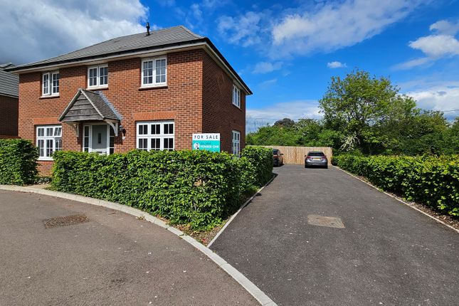 Coed Golau Close, Llanwern, NP18 3 bed detached house for sale
