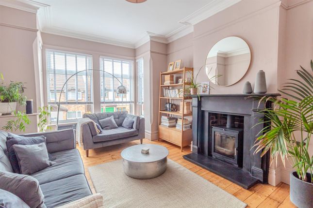 Thorneywood Mount, Thorneywood... 3 bed semi