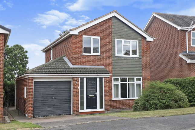 3 bed detached house