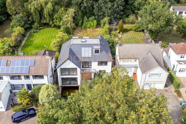 Wise Lane, Mill Hill, London, NW7 5 bed detached house for sale