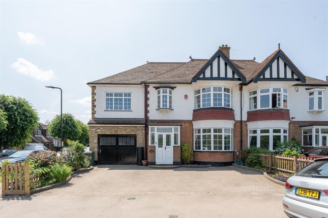 5 bedroom semi-detached house for sale