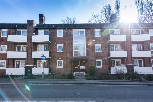 Devon Close, Salford M6 2 bed flat for sale